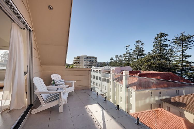 Claire Cove, Manly ISYD
