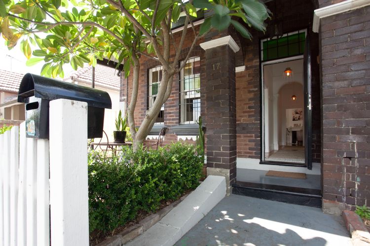 Garden Oasis Sydenham ISYD