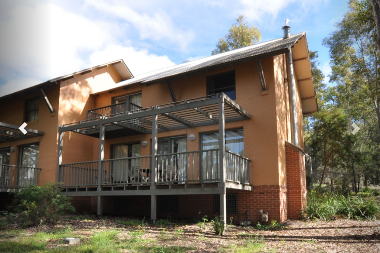 Villa 2br Pokolbin Villa located within Cypress Lakes Resort