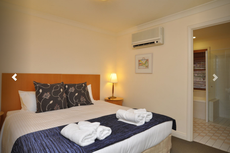 Villa 2br Pokolbin Villa located within Cypress Lakes Resort