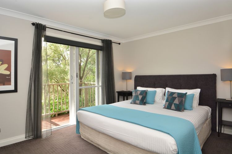 Villa 2br Pokolbin Villa located within Cypress Lakes Resort