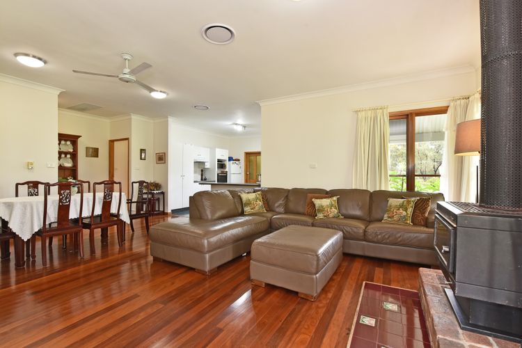 La Sila Homestead on Marrowbone – cutest cottage in the Hunter with killer views