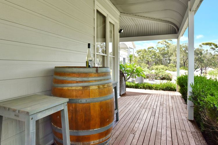 La Sila Homestead on Marrowbone – cutest cottage in the Hunter with killer views