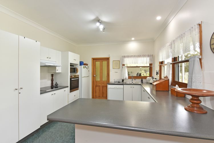 La Sila Homestead on Marrowbone – cutest cottage in the Hunter with killer views