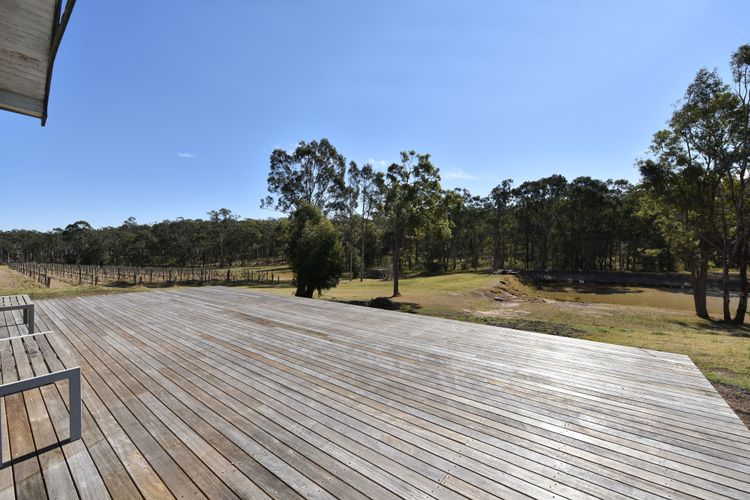 The Parson’s Vineyard Retreat – get amongst the vineyards in a historic home