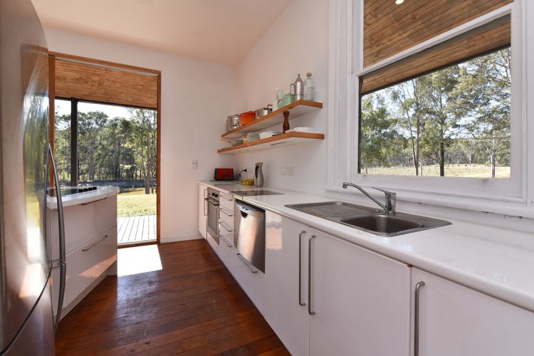 The Parson’s Vineyard Retreat – get amongst the vineyards in a historic home