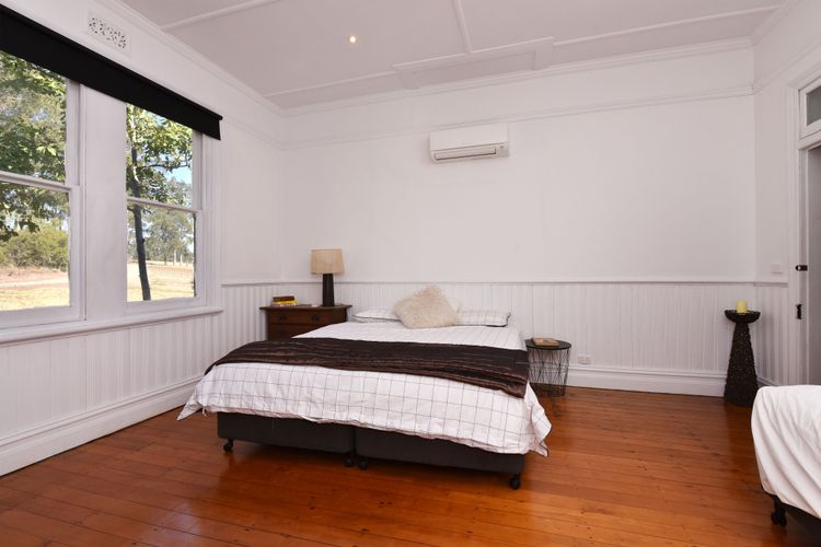 The Parson’s Vineyard Retreat – get amongst the vineyards in a historic home