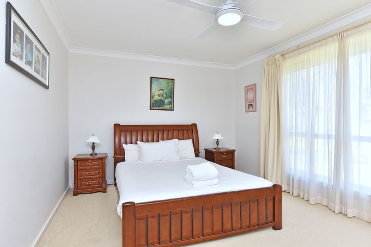 Noble Willow Homestead Lovedale. Super Spacious, with views and pool