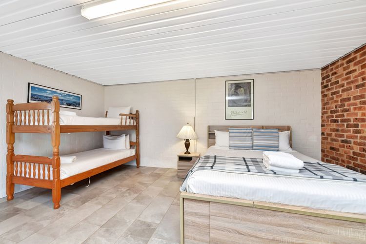 Noble Willow Studio Lovedale. A Cosy Unique Wine Country Refuge