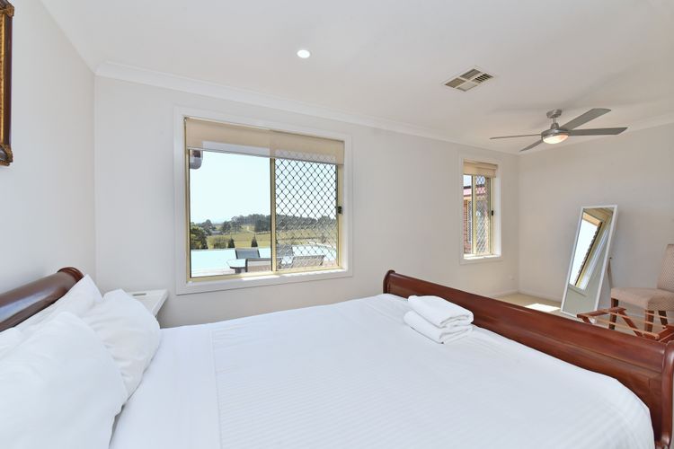Noble Willow Estate Lovedale. Super Spacious, with views and pool