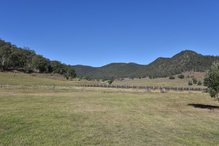 Somerville Wine Cottage Hideaway  3-Bedroom Cottage Near Broke Wineries