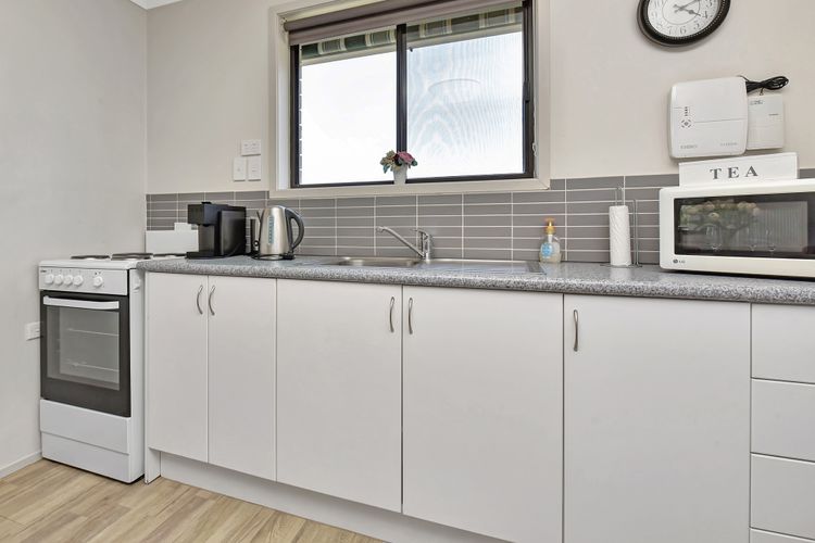 Clydesdale Cottage on Talga with real Clydesdale Horses