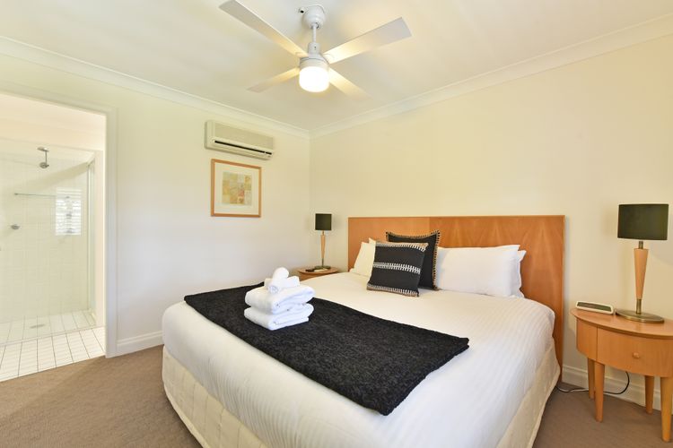 Villa 2br Heafy Lodge Villa located within Cypress Lakes Resort