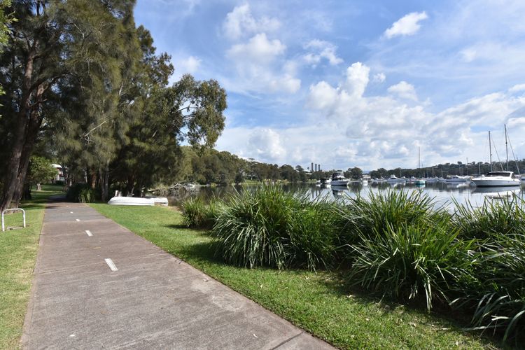 walk/ bike pathway on waters edge. Lake view