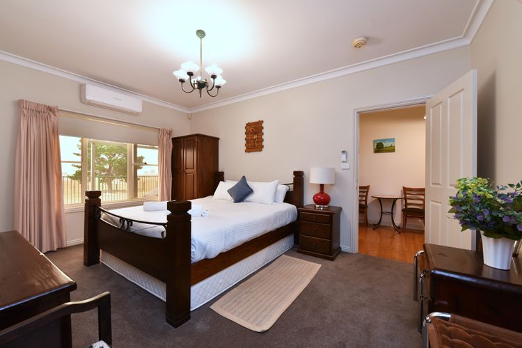 King Retreat Estate – close proximity to Bimbadgen and Hope Estate concerts