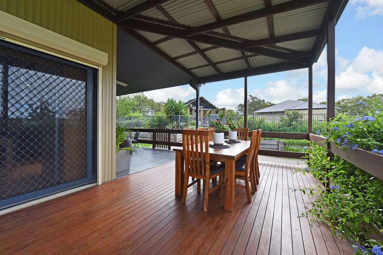 Kelman Cottage – tucked away with pool + views + native wildlife