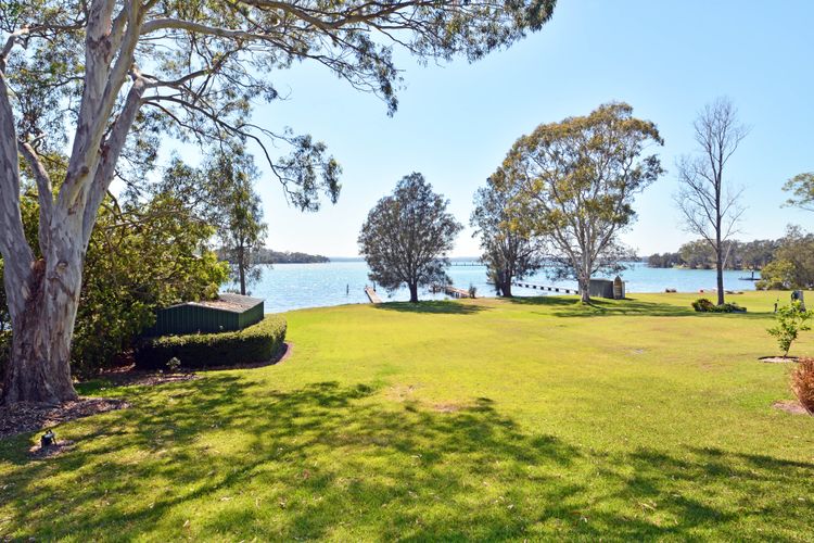 Lake Macquaries’ Edgewater Escape at Morisset Memories