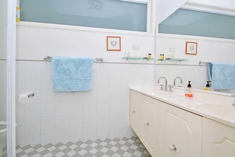 Lake Macquaries’ Edgewater Escape at Morisset Memories