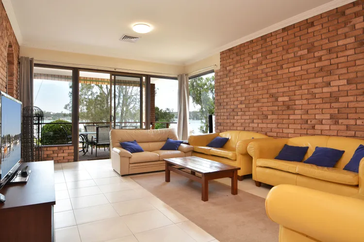 Lounge room with amazing views 