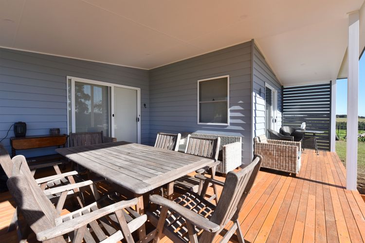 Kinloch Cottage Stunning Stay on Daisy Hill Vineyard