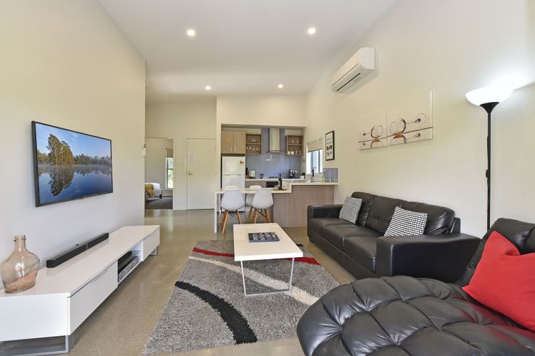 Ironbark Hill Villa 6 – Cabernet Franc