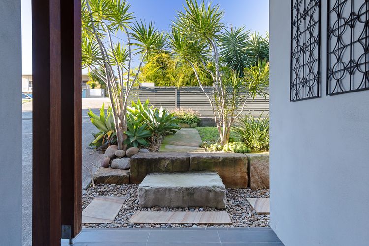 Lakehouse at Fishing Point – Absolute Waterfront & Pool