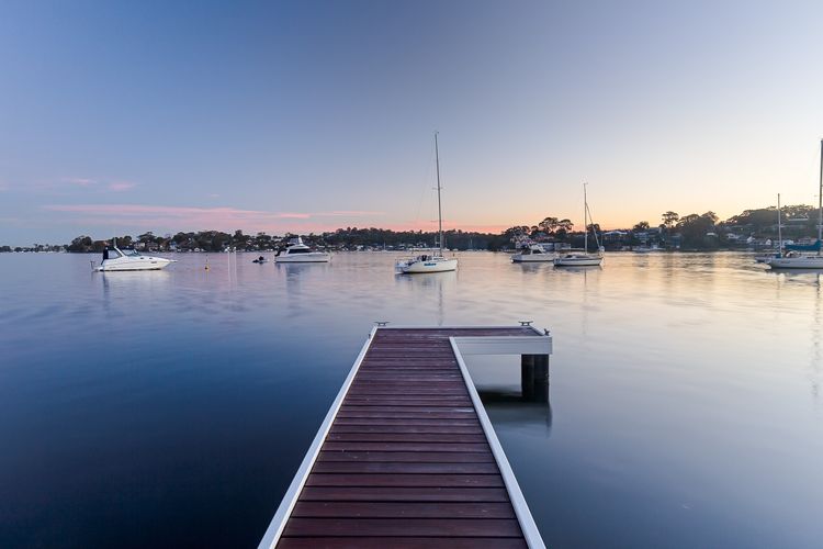 Lakehouse at Fishing Point – Absolute Waterfront & Pool