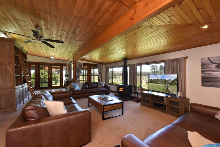 Soldiers Cottage Picturebook Vineyard Oasis