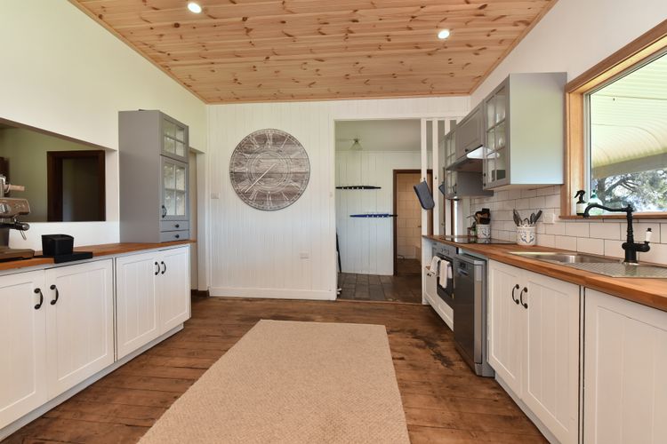 Soldiers Cottage Picturebook Vineyard Oasis