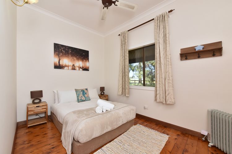 Soldiers Cottage Picturebook Vineyard Oasis