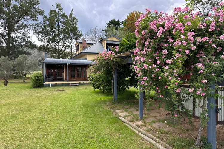 Soldiers Cottage Picturebook Vineyard Oasis