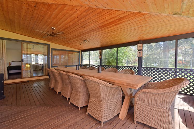 Soldiers Cottage Picturebook Vineyard Oasis