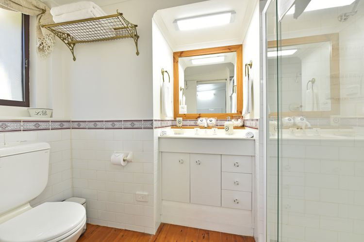 Olive Grove 1 Studio with Wifi in Central Vineyard Area