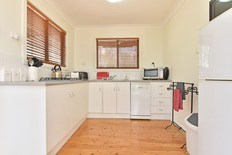 Olive Grove 3 Cottage with Wifi in Central Vineyard Area