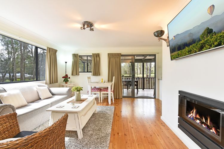 Olive Grove 3 Cottage with Wifi in Central Vineyard Area