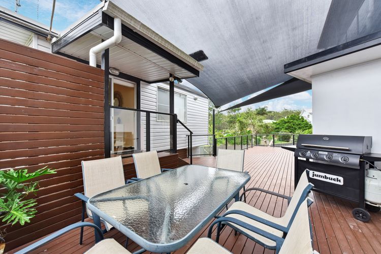 The Boat House – Absolute Waterfront 3br + Jetty