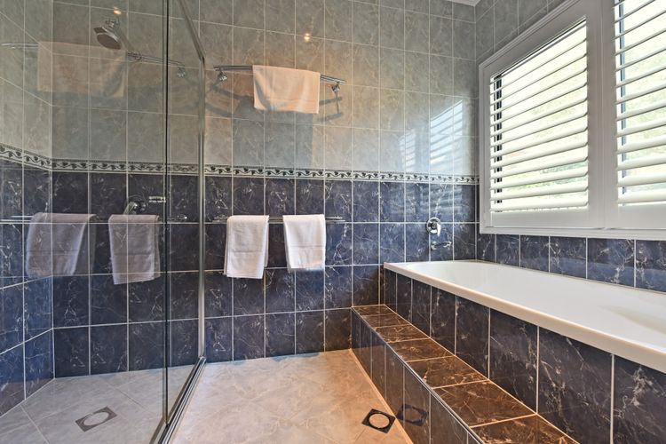 Sealand Lake House – Premium Lake Macquarie Accommodation