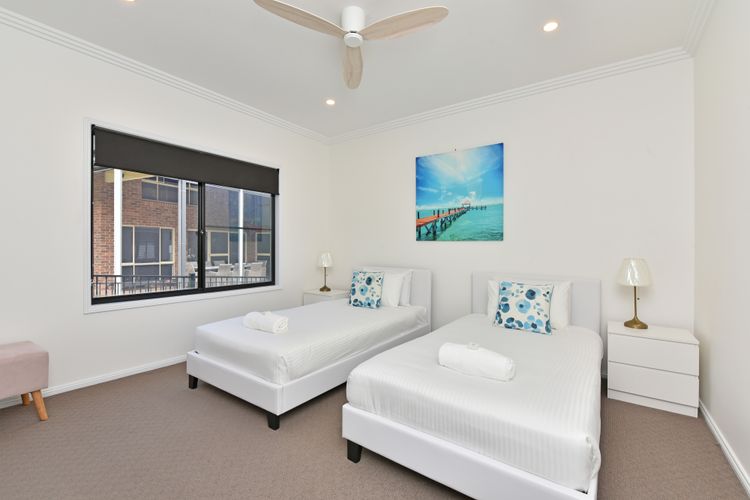 Sealand Lake House – Premium Lake Macquarie Accommodation