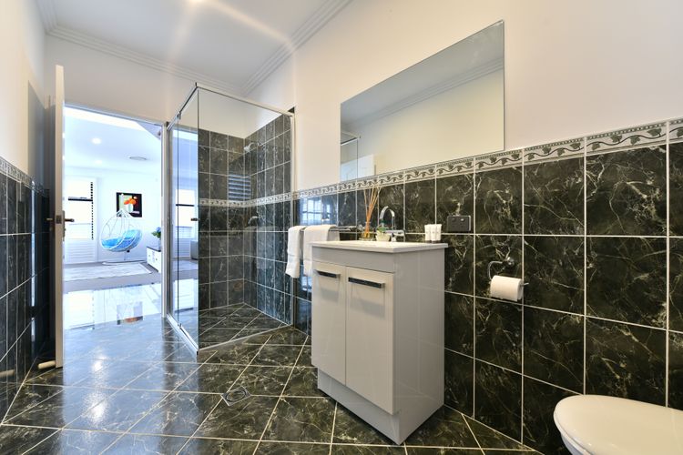 Sealand Lake House – Premium Lake Macquarie Accommodation