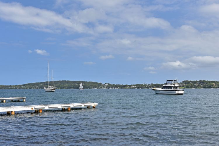 Sealand Lake House – Premium Lake Macquarie Accommodation