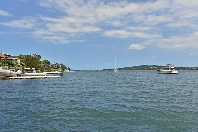 Sealand Lake House – Premium Lake Macquarie Accommodation