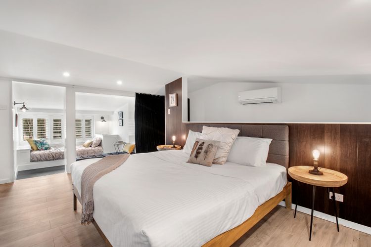 Luxe bedroom with views and aircon 