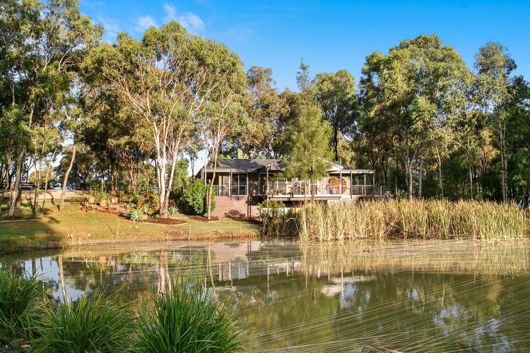 Countryside home with amazing views!
