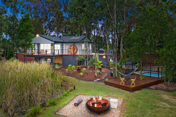 Countryside home with amazing views!