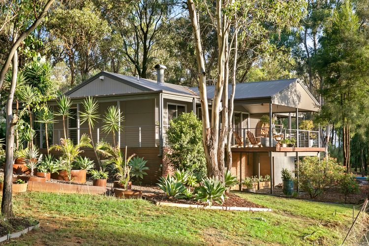 Countryside home with amazing views!
