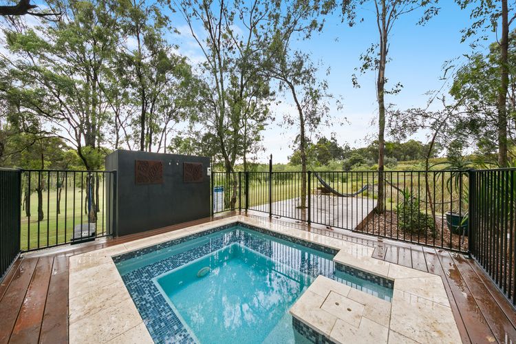 Swimming pool with amazing views