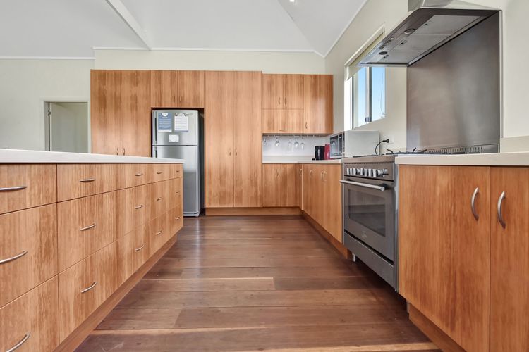 Olives and Vines at Majors Lane