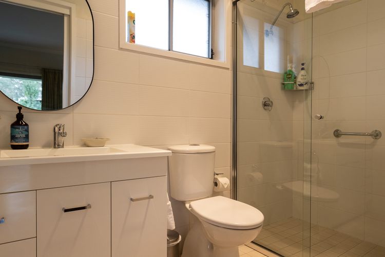 Gartelmann Studio @ Gartelmanns Wines walk to The Deck Cafe + Wine tasting