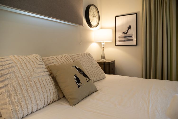 Gartelmann Studio @ Gartelmanns Wines walk to The Deck Cafe + Wine tasting