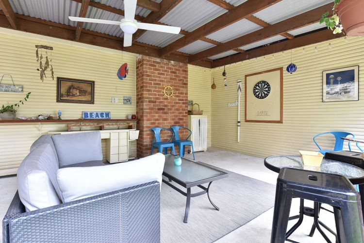 Front entry porch with seating and darts